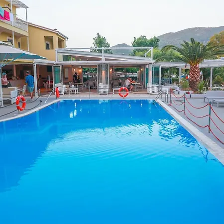 Hotel Cosmos