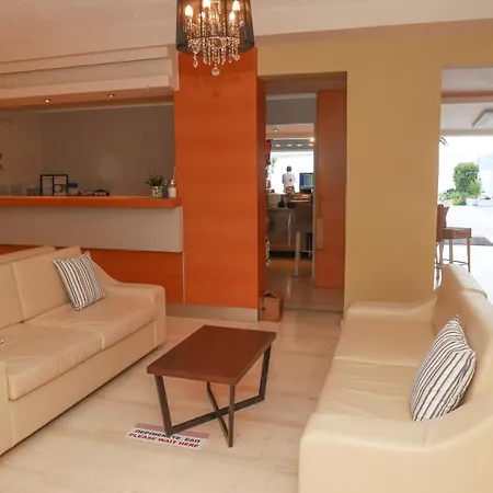 Cosmos Hotel 3*