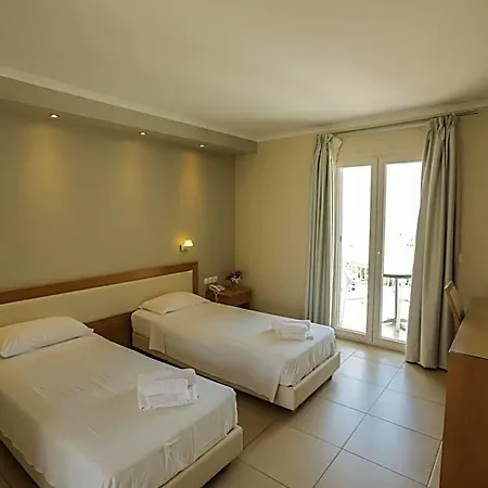 Cosmos Szálloda 3*